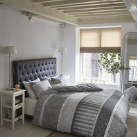 Foto van een Rivièra Maison Winterclub Dekbedovertrek - 140x240+1.60x70 - Grijs ean nummer: 8715769559264