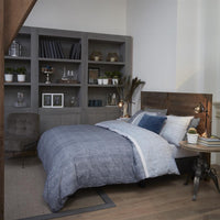 Foto van een Rivièra Maison Amsterdam Loft Dekbedovertrek - Eenpersoons - 140x200/220 - Blauw Grijs ean nummer: 8715769674554