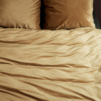 Foto van een At Home by Beddinghouse Tender Dekbedovertrek - Tweepersoons - 200x200/220 - Goud ean nummer: 8719931192112
