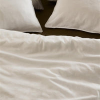 Foto van een At Home by Beddinghouse Easy Dekbedovertrek - Eenpersoons - 140x200/220 - Zand ean nummer: 8719931206574
