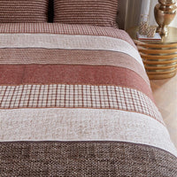 Foto van een Rivièra Maison Tailor Dekbedovertrek - Tweepersoons - 200x200/220 - Steenrood ean nummer: 8719931259150
