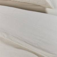 Foto van een Ambiante Cotton Uni Dekbedovertrek - Lits-Jumeaux - 240x200/220 - Gebroken wit ean nummer: 8719931436148