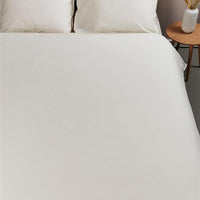 Foto van een Ambiante Cotton Uni Dekbedovertrek - Lits-Jumeaux - 240x200/220 - Gebroken wit ean nummer: 8719931436148