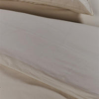 Foto van een Ambiante Cotton Uni Dekbedovertrek - Lits-Jumeaux - 260x200/220 - Taupe ean nummer: 8719931436254