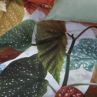 Foto van een Beddinghouse Begonia Dekbedovertrek - Tweepersoons - 200x200/220 - Groen ean nummer: 8719931484392