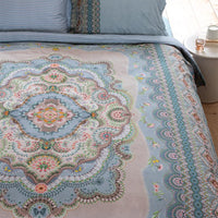 Foto van een Pip Studio Majorelle Carpet Dekbedovertrek - Tweepersoons - 200x200/220 - Blauw ean nummer: 8719931565459