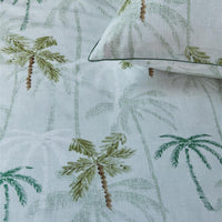 Foto van een Rivièra Maison Palm Parade Dekbedovertrek - Lits-Jumeaux - 240x200/220 - Groen ean nummer: 8719931575960