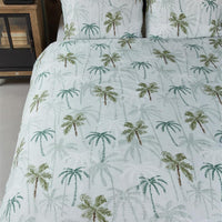 Foto van een Rivièra Maison Palm Parade Dekbedovertrek - Lits-Jumeaux - 240x200/220 - Groen ean nummer: 8719931575960
