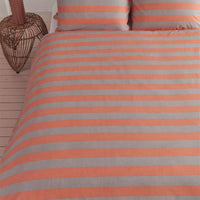 Foto van een vtwonen Bold Stripe Dekbedovertrek - Lits-Jumeaux - 240x200/220 - Perzik ean nummer: 8719931577896