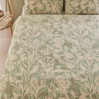 Foto van een Ariadne At Home by Beddinghouse Botanical Dekbedovertrek - Eenpersoons - 140x200/220 - Groen ean nummer: 8719931578770