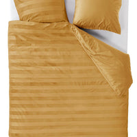 Foto van een At Home by Beddinghouse Soft Shine Dekbedovertrek - Lits-Jumeaux - 240x200/220 - Geel ean nummer: 8719931592394