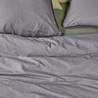Foto van een At Home by Beddinghouse One Colour Dekbedovertrek - Eenpersoons - 140x200/220 - Zwart ean nummer: 8719931593667
