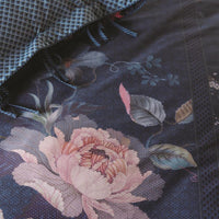 Foto van een Pip Studio Tokyo Bouquet Dekbedovertrek - Lits-Jumeaux - 240x200/220 - Donker Blauw ean nummer: 8719931681333