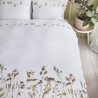 Foto van een Marjolein Bastin Graceful Dekbedovertrek - Lits-Jumeaux - 240x200/220 - Multi ean nummer: 8719931694906