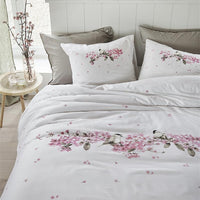 Foto van een Marjolein Bastin Blom Dekbedovertrek - Tweepersoons - 200x200/220 - Roze ean nummer: 8719931695255