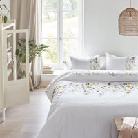 Foto van een Marjolein Bastin Butterfly Paradise Dekbedovertrek - zonder kussensloop - Eenpersoons - 140x200/220 - Multi ean nummer: 8719931774561