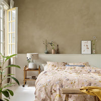 Foto van een Ariadne At Home by Beddinghouse Flowerlove Dekbedovertrek - Eenpersoons - 140x200/220 - Nude ean nummer: 8719931783570