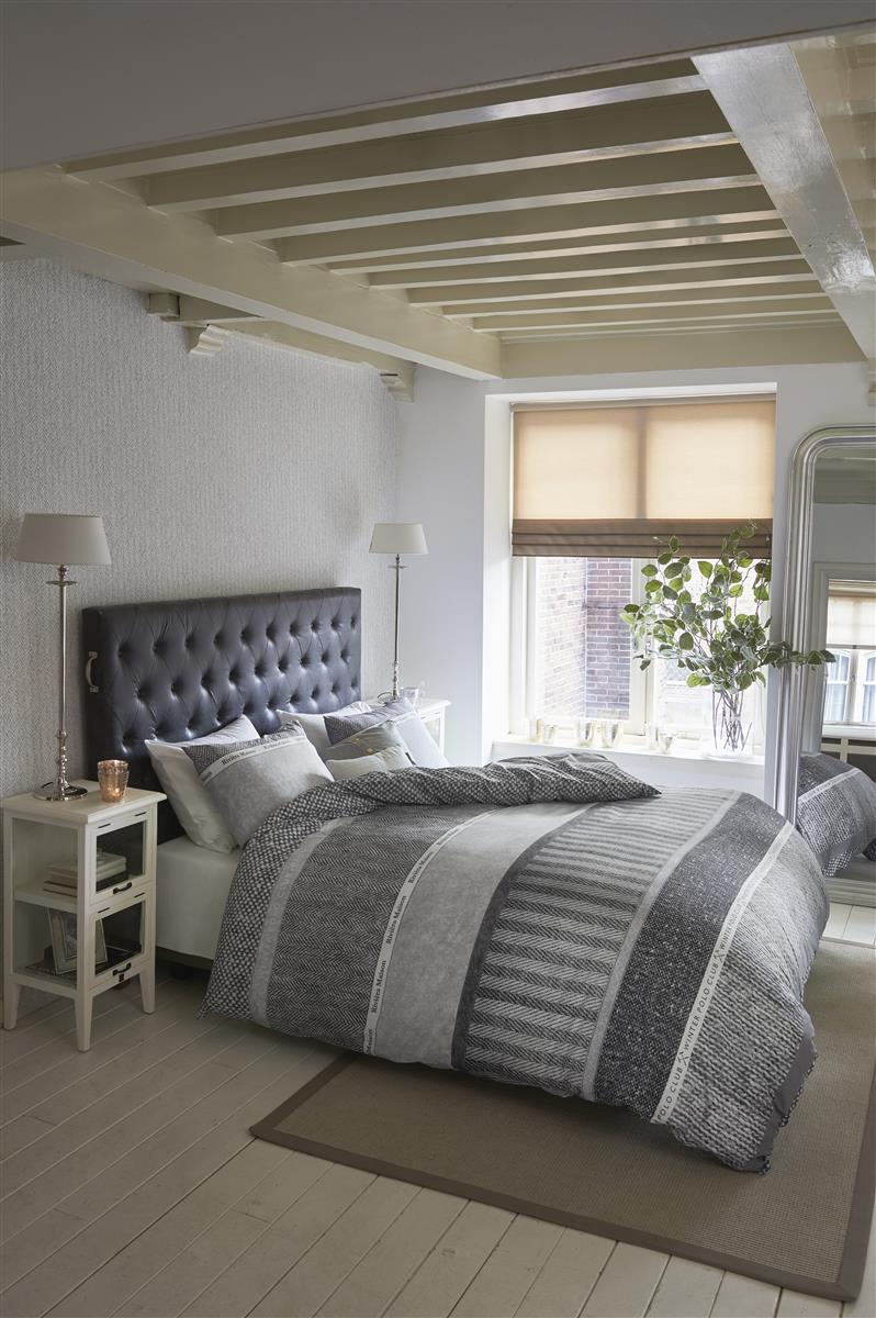 Foto van een Rivièra Maison Winterclub Dekbedovertrek - 140x240+1.60x70 - Grijs ean nummer: 8715769559264