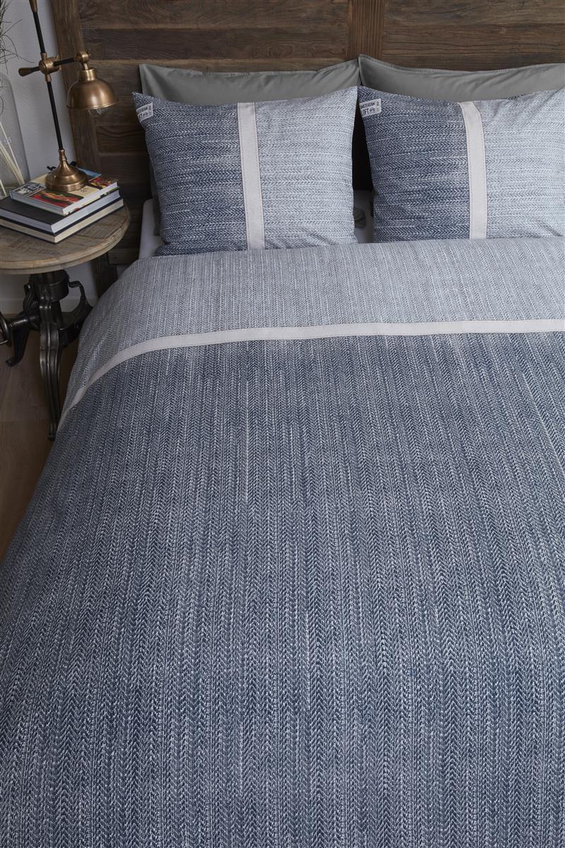 Foto van een Rivièra Maison Amsterdam Loft Dekbedovertrek - Eenpersoons - 140x200/220 - Blauw Grijs ean nummer: 8715769674554