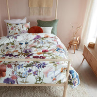 Foto van een Beddinghouse Violeta Dekbedovertrek - Lits-Jumeaux - 240x200/220 - Multi ean nummer: 8719931257200