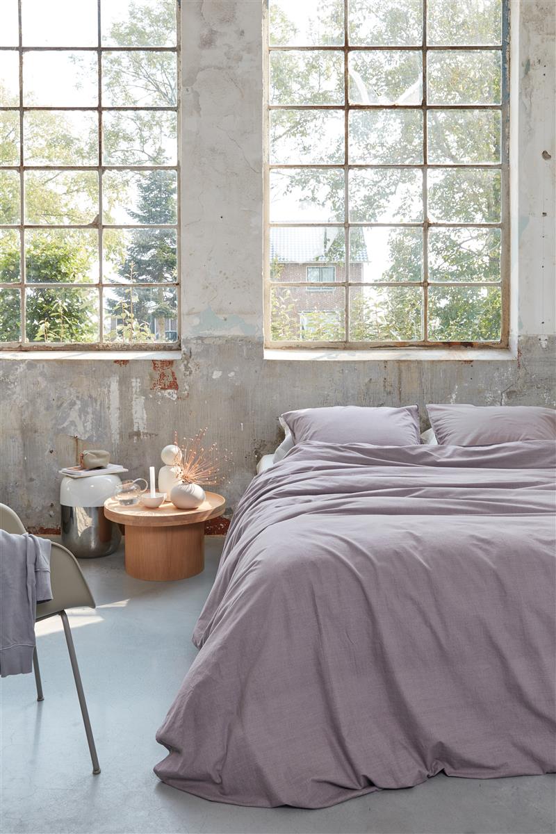 Foto van een vtwonen Natural Stone Dekbedovertrek - Tweepersoons - 200x200/220 - Lila ean nummer: 8719931404215