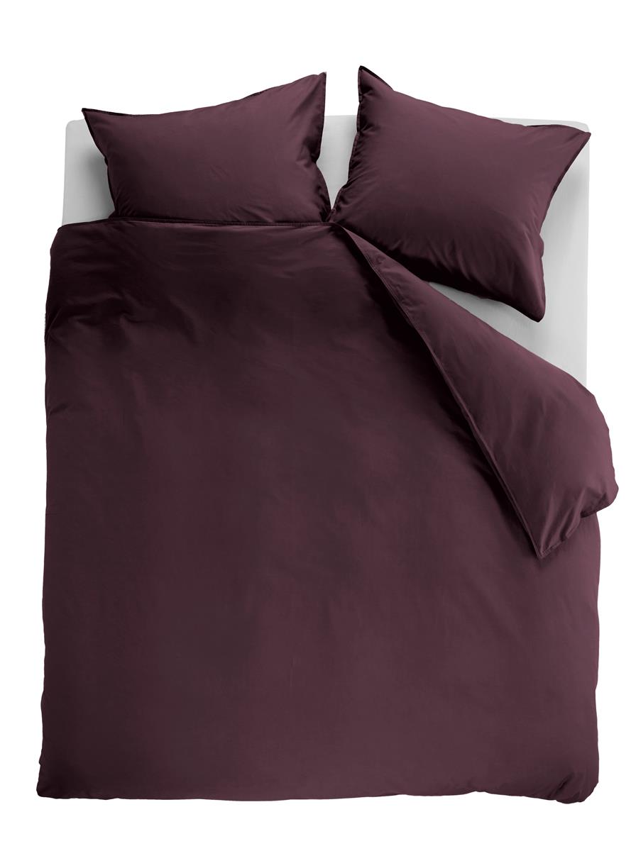 Foto van een Ambiante Cotton Uni Dekbedovertrek - Lits-Jumeaux - 260x200/220 - Donker Rood ean nummer: 8719931434113