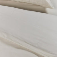 Foto van een Ambiante Cotton Uni Dekbedovertrek - Lits-Jumeaux - 260x200/220 - Gebroken wit ean nummer: 8719931436155