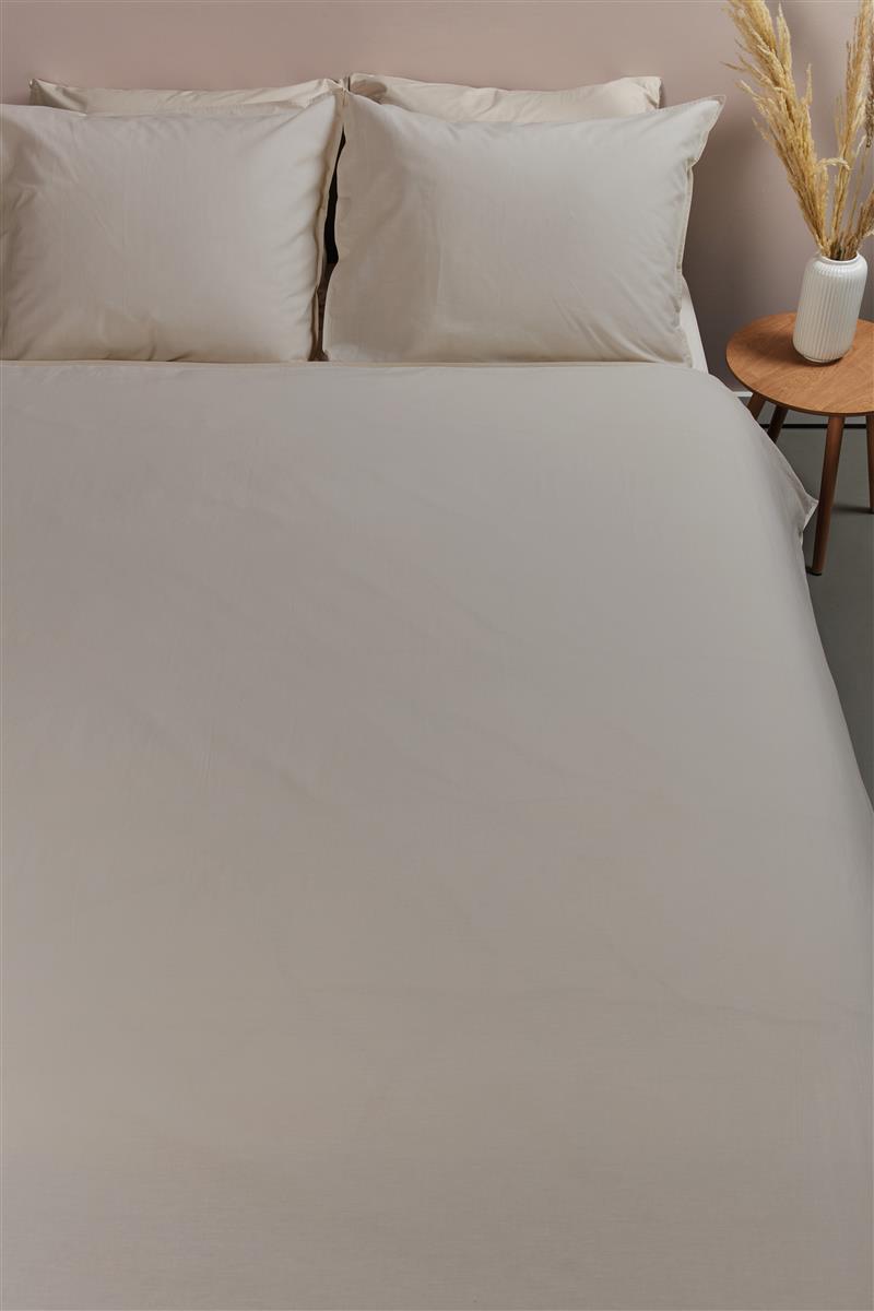 Foto van een Ambiante Cotton Uni Dekbedovertrek - Lits-Jumeaux - 260x200/220 - Taupe ean nummer: 8719931436254