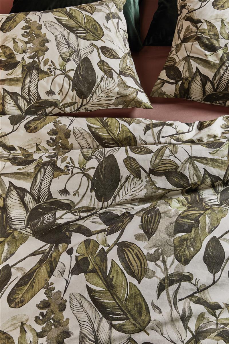 Foto van een At Home by Beddinghouse All Leaves Dekbedovertrek - Eenpersoons - 140x200/220 - Groen ean nummer: 8719931486662