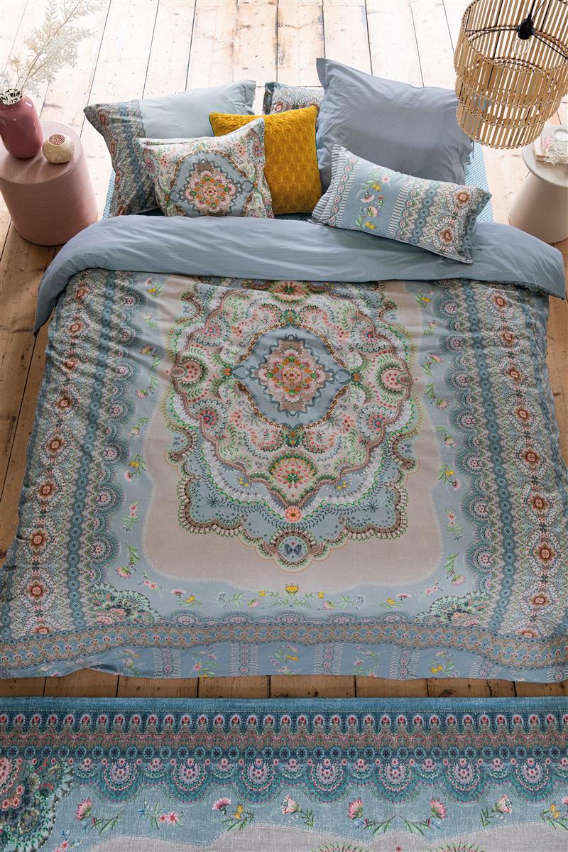 Foto van een Pip Studio Majorelle Carpet Dekbedovertrek - Tweepersoons - 200x200/220 - Blauw ean nummer: 8719931565459