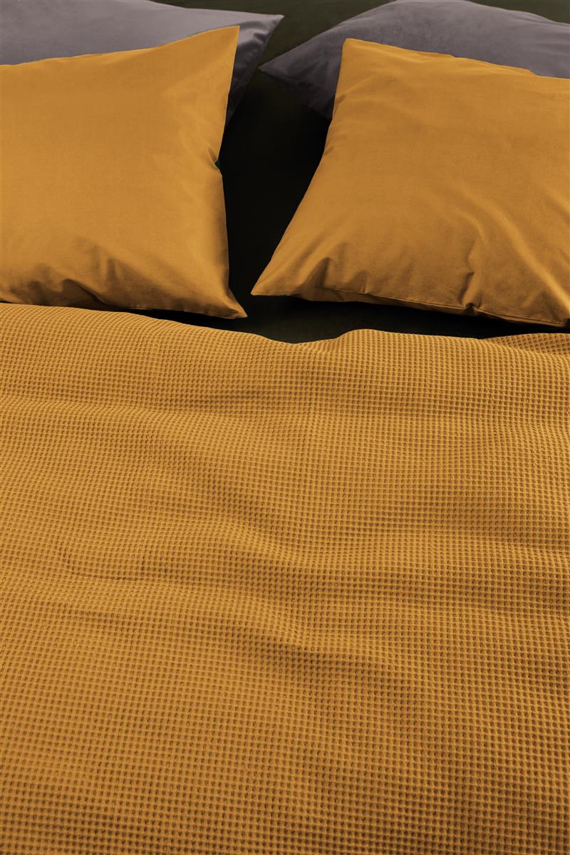 Foto van een At Home by Beddinghouse Relax Dekbedovertrek - Lits-Jumeaux - 240x200/220 - Oker ean nummer: 8719931588502