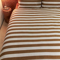Foto van een vtwonen Bold Stripe Dekbedovertrek - Eenpersoons - 140x200/220 - Licht bruin ean nummer: 8719931694012
