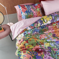 Foto van een Beddinghouse Dutch Design Emberglow Dekbedovertrek - Eenpersoons - 140x200/220 - Multi ean nummer: 8719931695620
