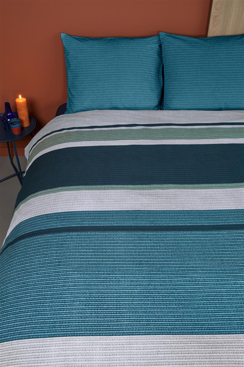 Foto van een Beddinghouse Laila Dekbedovertrek - Tweepersoons - 200x200/220 - Blauw ean nummer: 8719931970789