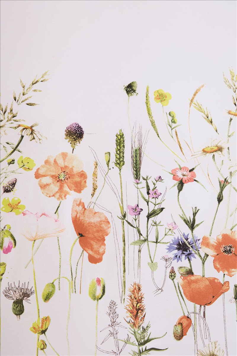 Marjolein Bastin Veldboeket Red dekbedovertrek wit - Circular Dreams